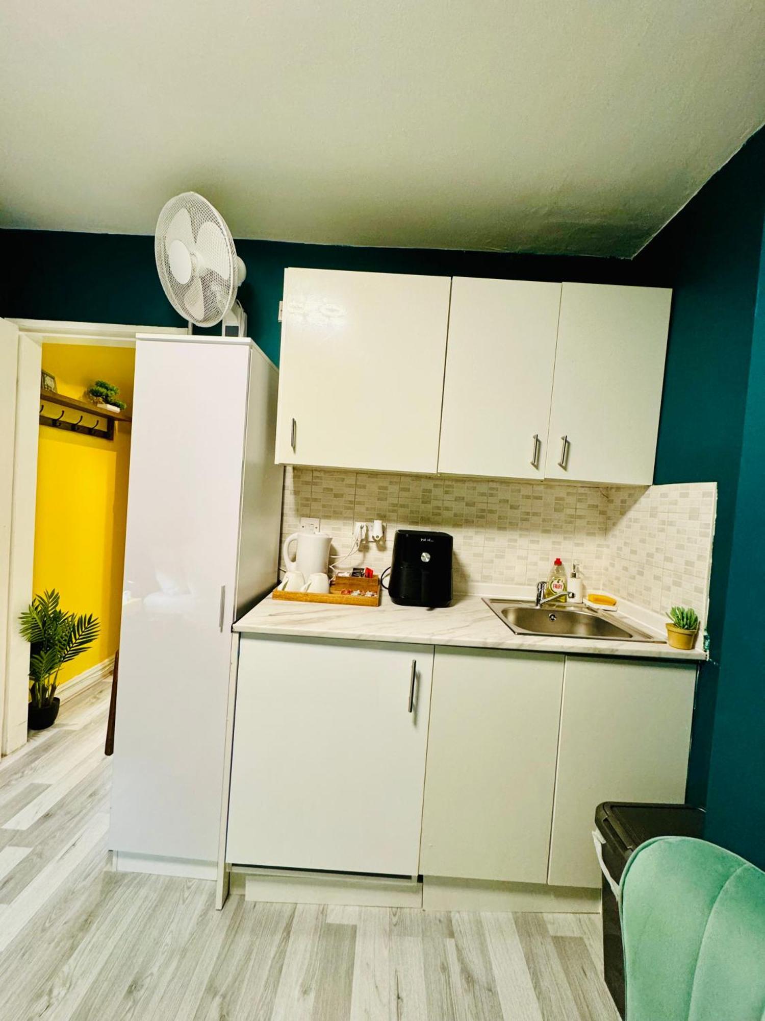 Апартаменты Unique Studio Flat In City 1110